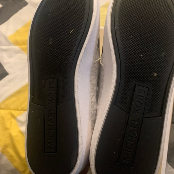 Micheal kors slip-ons - Picture 5 of 11